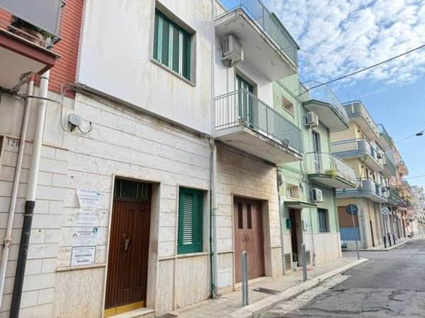 casa indipendente in vendita a Mola di Bari