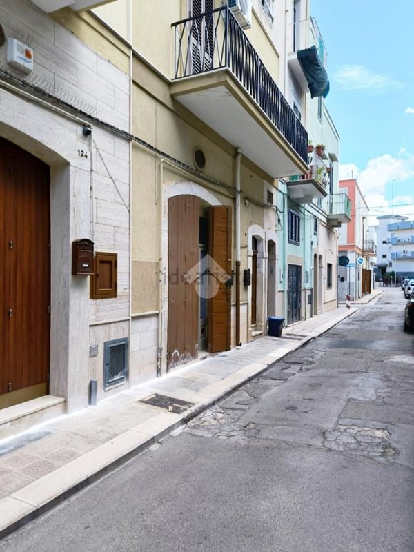 appartamento in vendita a Mola di Bari