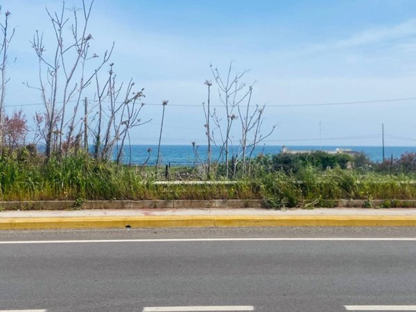 casa indipendente in vendita a Mola di Bari in zona Cozze