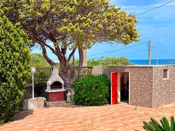 casa indipendente in vendita a Mola di Bari