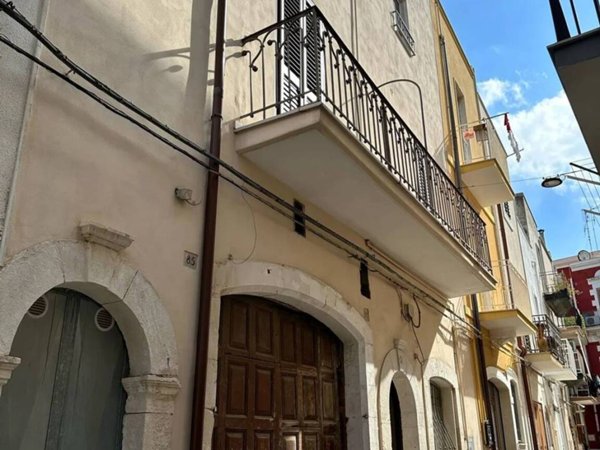 casa indipendente in vendita a Mola di Bari