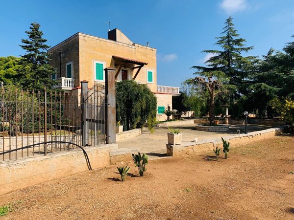 casa indipendente in vendita a Mola di Bari