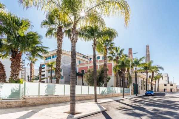 negozio in vendita a Molfetta in zona Centro Città