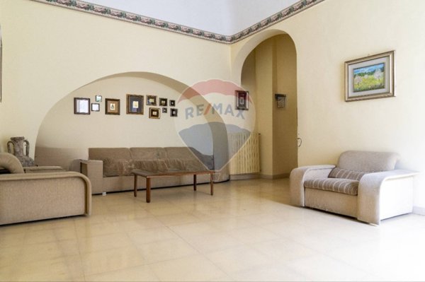 casa indipendente in vendita a Molfetta in zona Centro Città