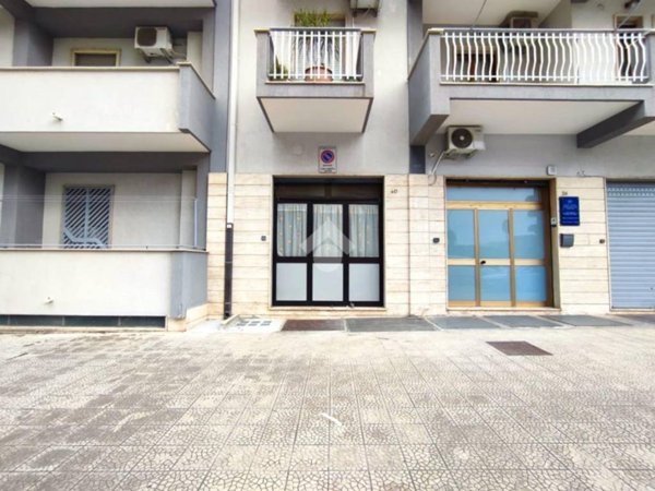 locale commerciale in vendita a Molfetta