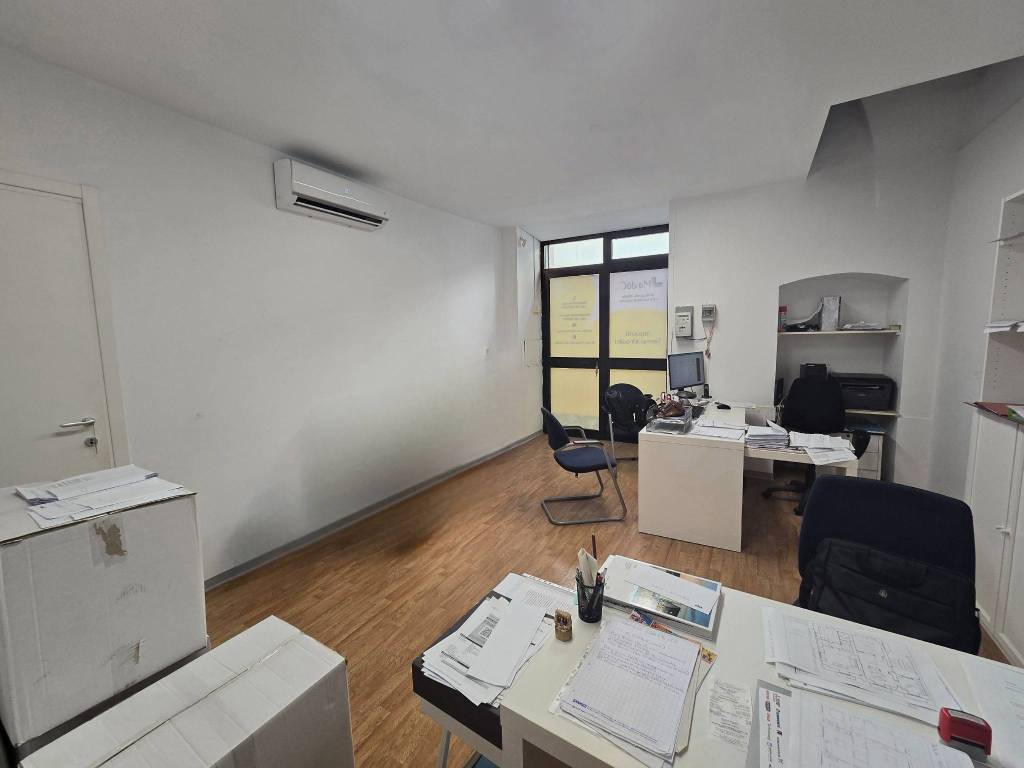 negozio in vendita a Molfetta in zona Centro Città