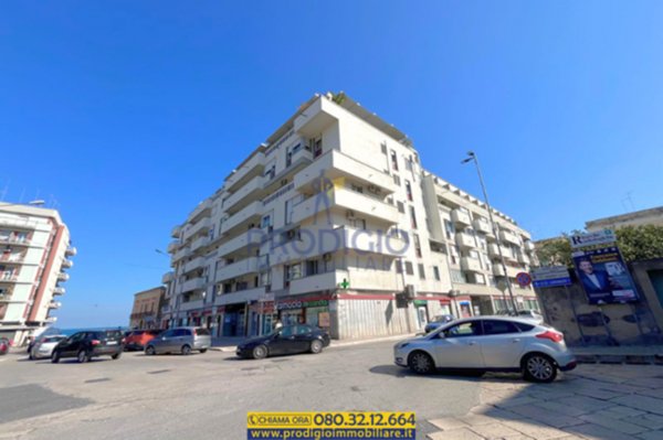 locale commerciale in vendita a Molfetta in zona Centro Città