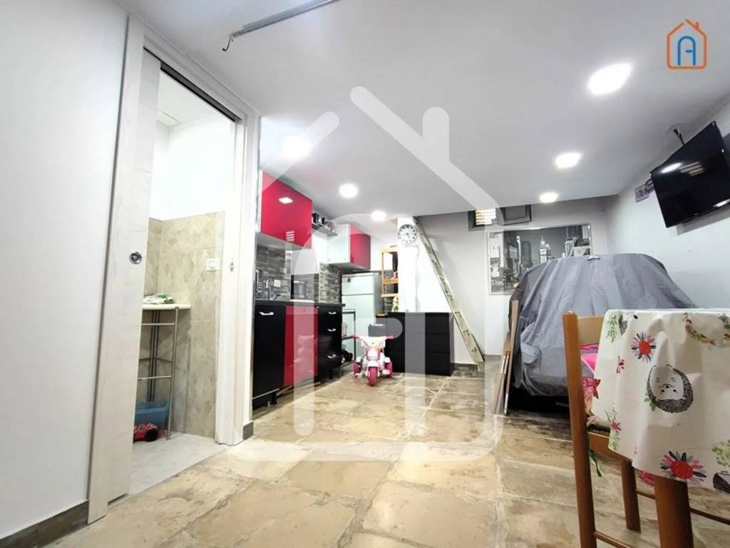 negozio in vendita a Molfetta in zona Centro Città