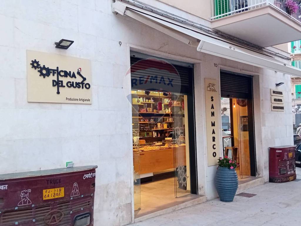 negozio in vendita a Molfetta in zona Centro Città