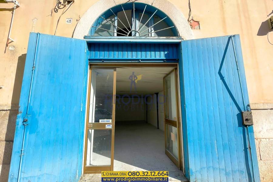 negozio in vendita a Molfetta