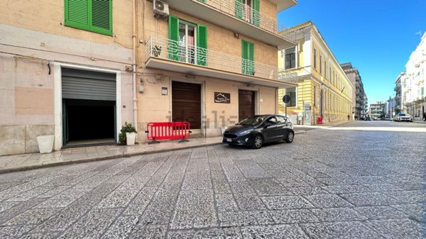 locale commerciale in vendita a Molfetta