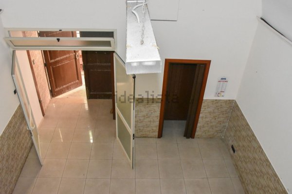 locale commerciale in vendita a Molfetta in zona Centro Città