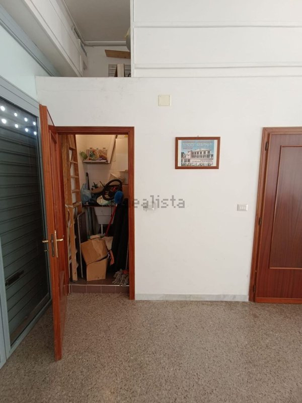 locale commerciale in vendita a Molfetta