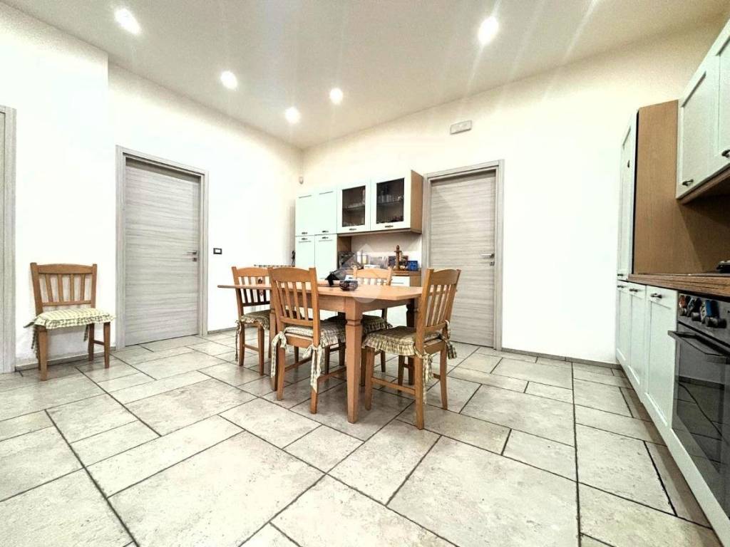 casa indipendente in vendita a Molfetta in zona Madonna della Rosa