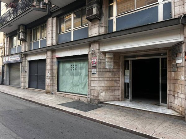 negozio in vendita a Molfetta