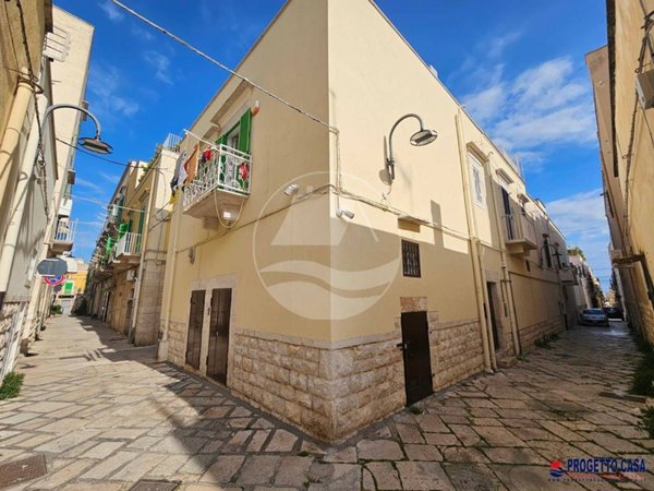 casa indipendente in vendita a Molfetta in zona Centro Città