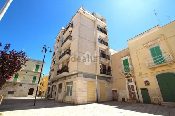 locale commerciale in vendita a Molfetta in zona Centro Città