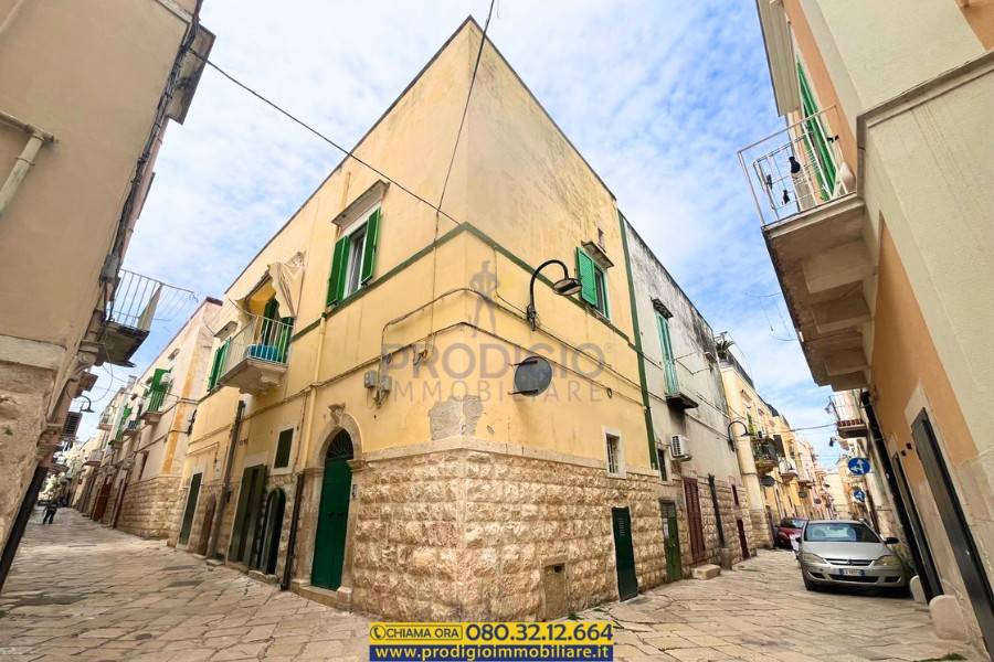 locale di sgombero in vendita a Molfetta