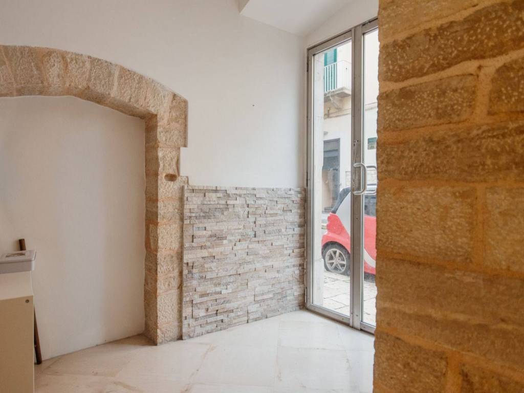 negozio in vendita a Molfetta in zona Centro Città