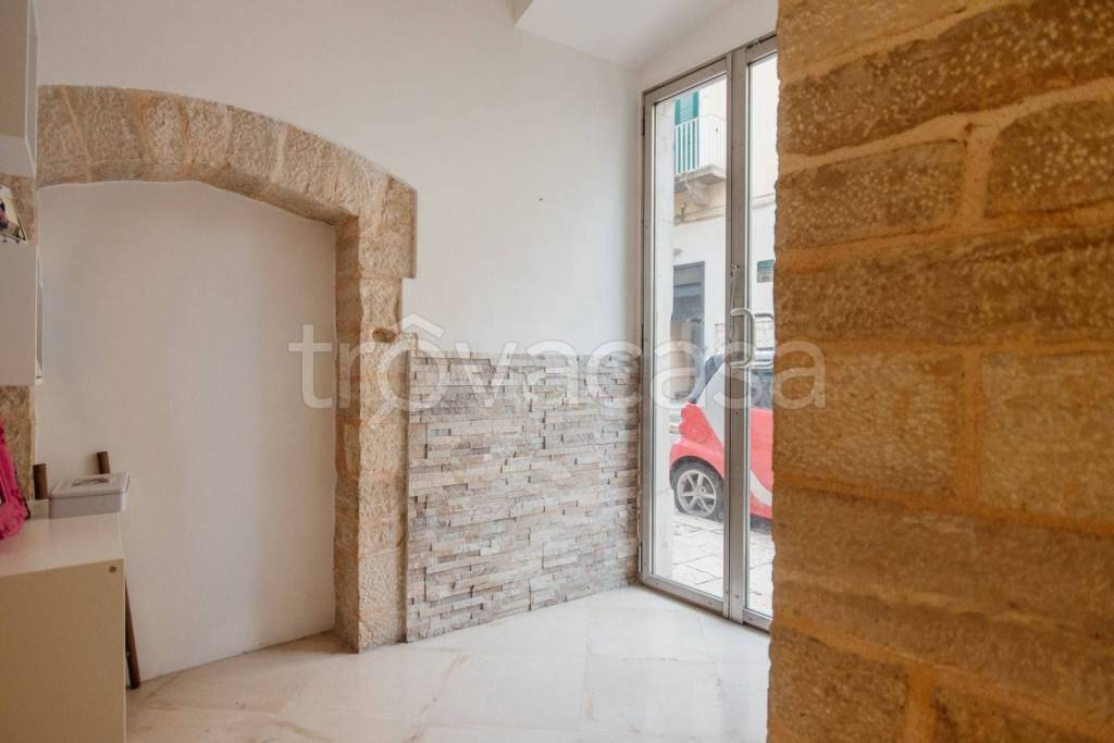 negozio in vendita a Molfetta in zona Centro Città