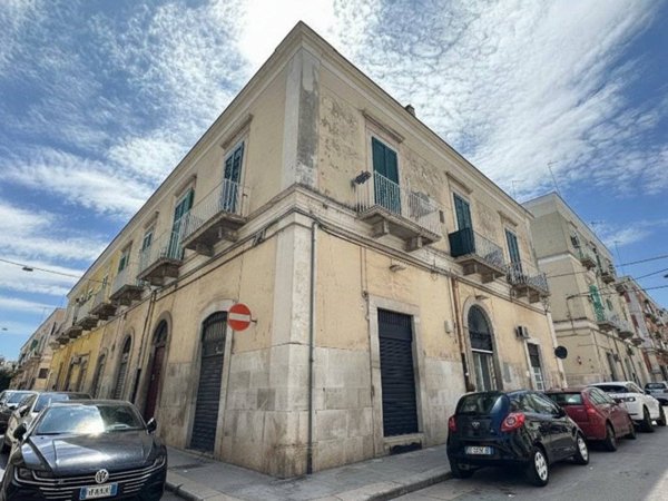 negozio in vendita a Molfetta in zona Centro Città