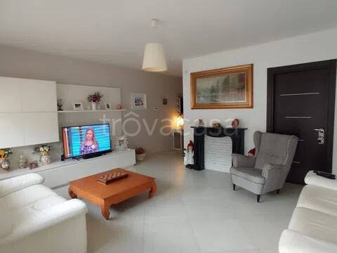 casa indipendente in vendita a Molfetta in zona Madonna della Rosa