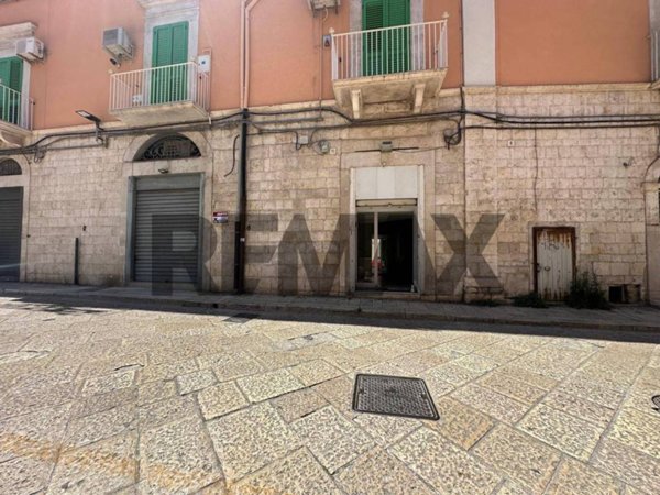 negozio in vendita a Molfetta in zona Centro Città