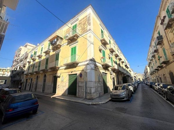 locale commerciale in vendita a Molfetta