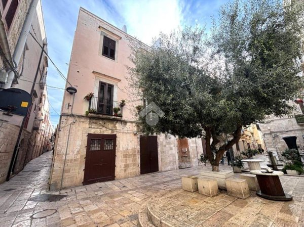 casa indipendente in vendita a Molfetta in zona Borgo Storico