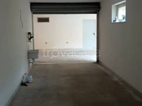 box auto in vendita a Molfetta in zona Madonna della Rosa