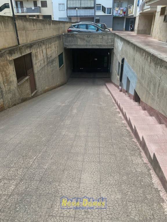 box auto in vendita a Molfetta in zona Madonna della Rosa