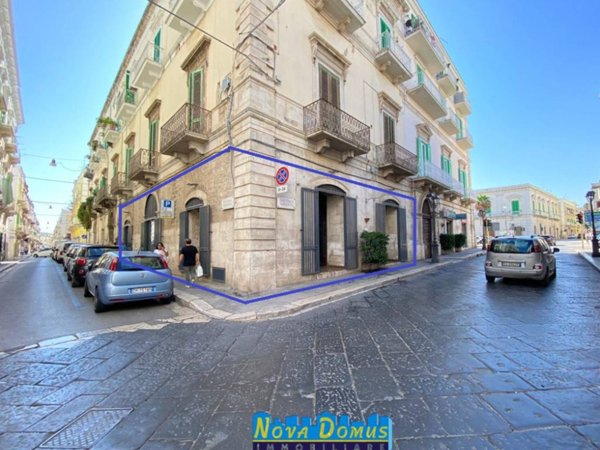 locale commerciale in vendita a Molfetta in zona Centro Città