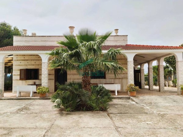 casa indipendente in vendita a Monopoli