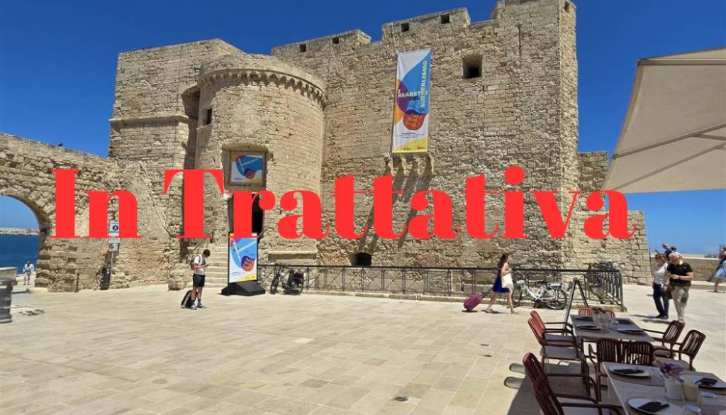 villa in vendita a Monopoli in zona Centro Storico