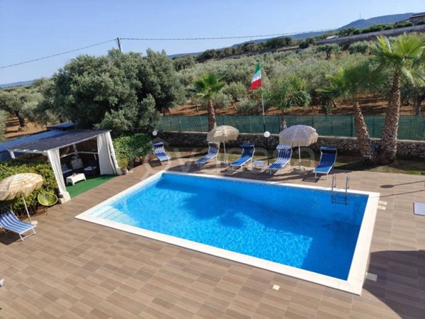 casa indipendente in vendita a Monopoli