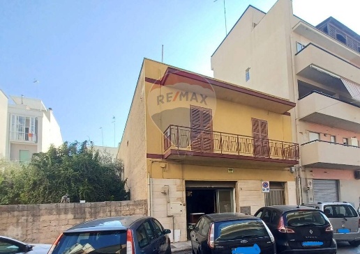 casa indipendente in vendita a Monopoli in zona Centro Storico