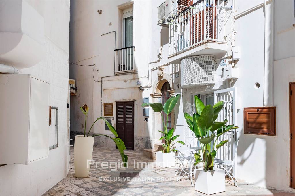 appartamento in vendita a Monopoli in zona Centro Storico