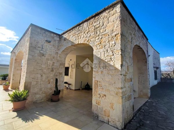 quadrivano in vendita a Monopoli