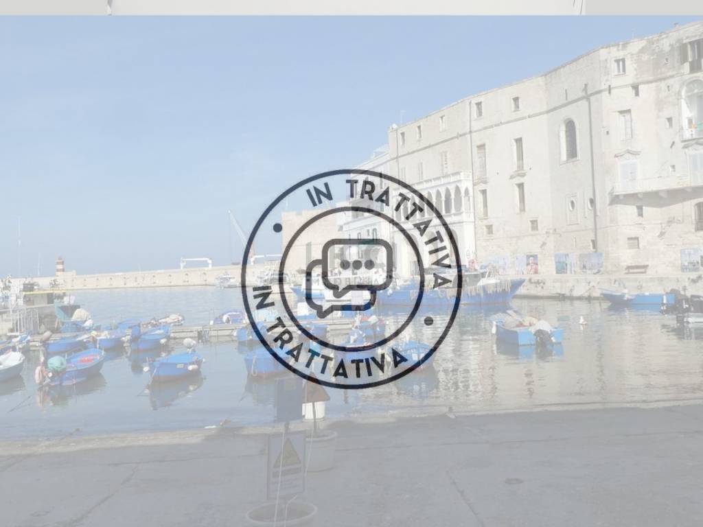 negozio in vendita a Monopoli