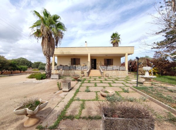 casa indipendente in vendita a Monopoli