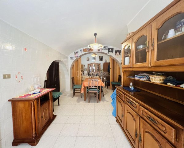 casa indipendente in vendita a Monopoli in zona Centro Storico