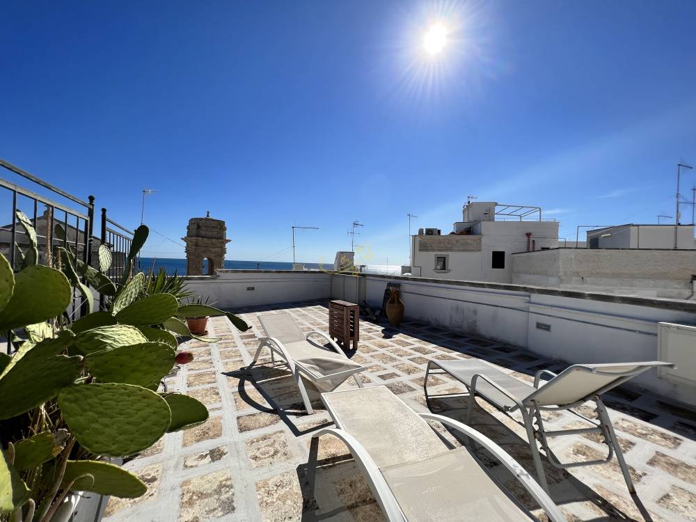 appartamento in vendita a Monopoli in zona Centro Storico