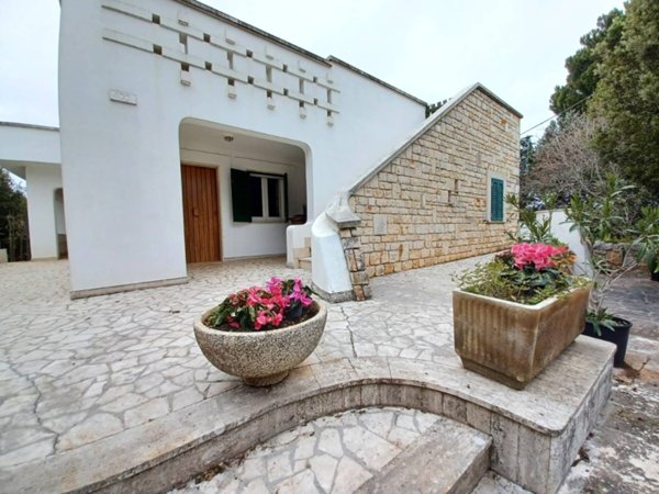 casa indipendente in vendita a Monopoli