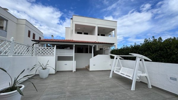 casa indipendente in vendita a Monopoli