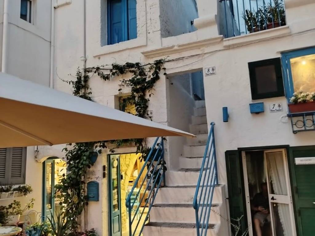 appartamento in vendita a Monopoli in zona Centro Storico