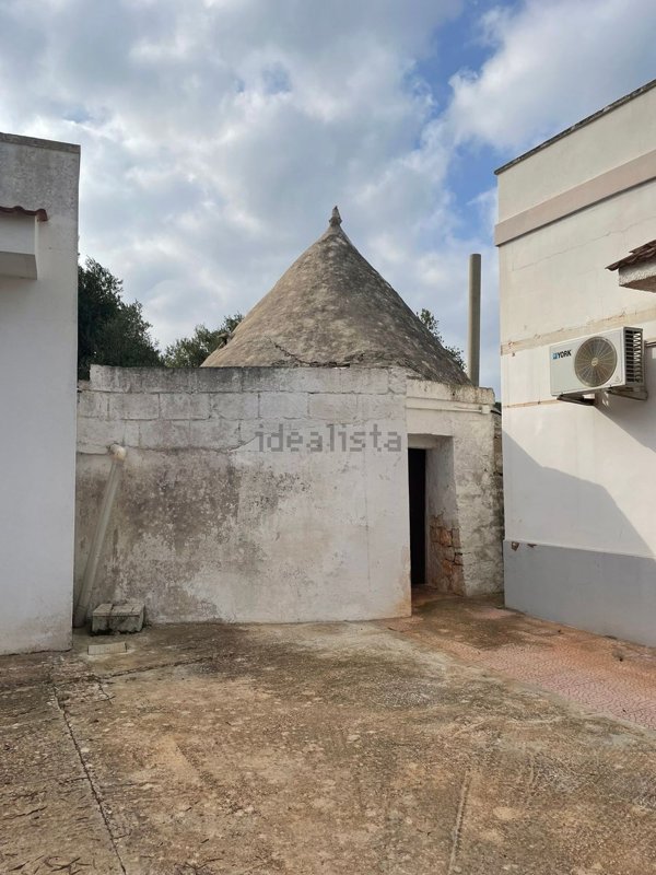 casa indipendente in vendita a Monopoli in zona Cozzana