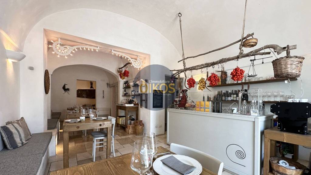 negozio in vendita a Monopoli