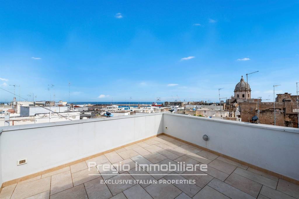 casa indipendente in vendita a Monopoli in zona Centro Storico
