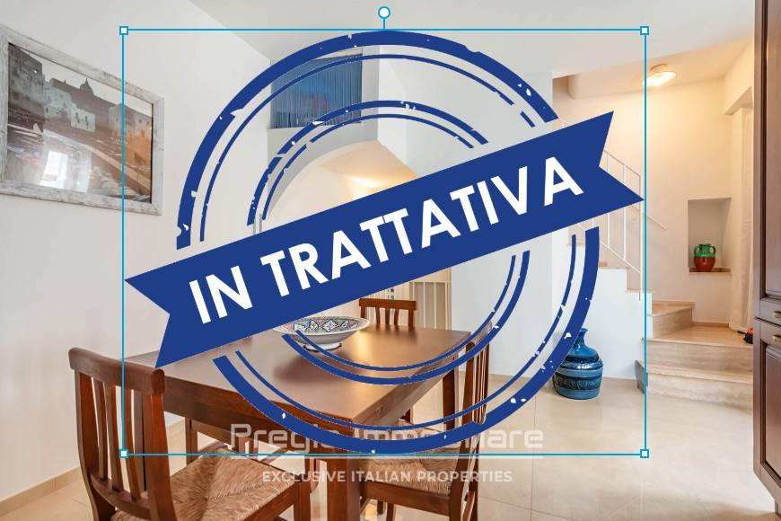 casa indipendente in vendita a Monopoli in zona Centro Storico