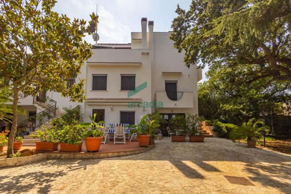 casa indipendente in vendita a Monopoli